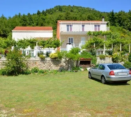 With Large Terrace 3558-4 Apartman *