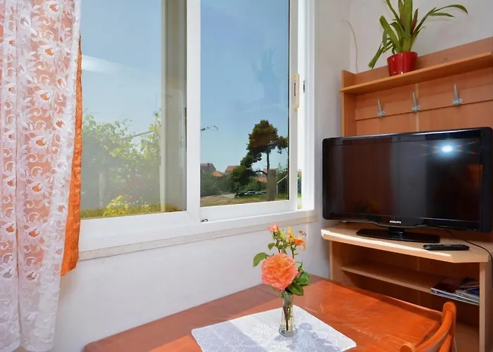 With Large Terrace 3558-4 *