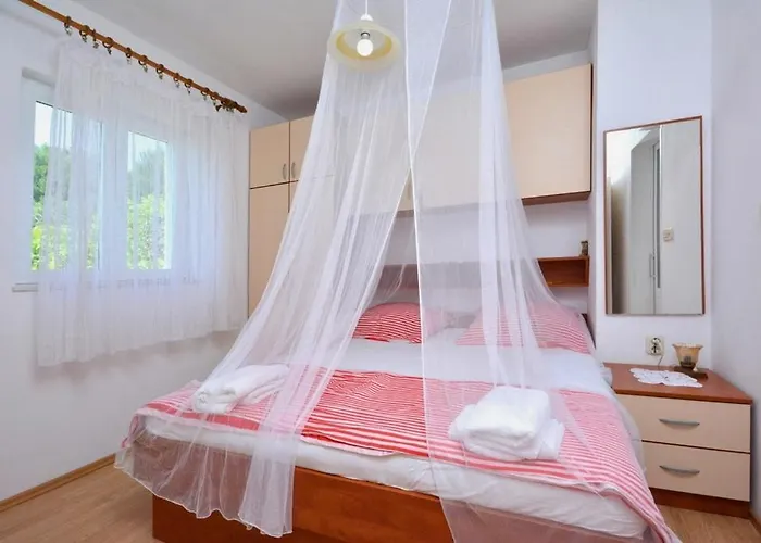 Appartement With Large Terrace 3558-4