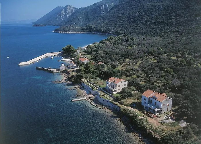 公寓 With Large Terrace 3558-4 *